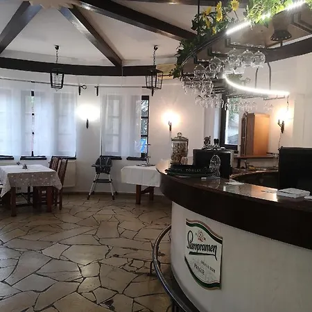 Millenium Szallashely Es Etterem Hotel Tokaj